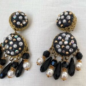 Original vintage earrings clip